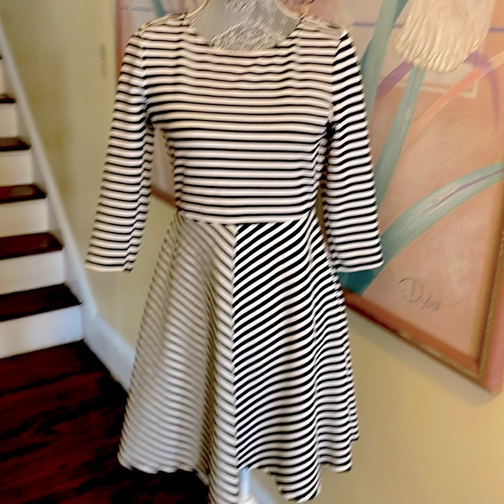 Iris Women’s Dress.